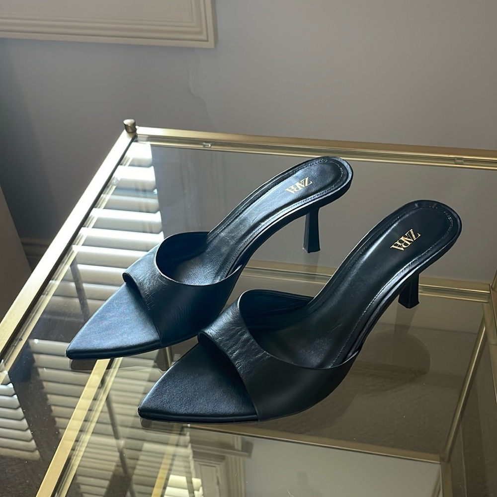 Zara Black Heeled Leather Slides